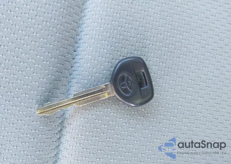 2014 Toyota Prius C One из США, поврежденный, VIN JTDKDTB32E1557807